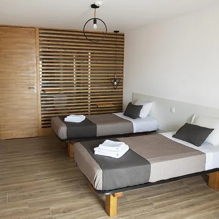 The Wave Gæstehus 3*