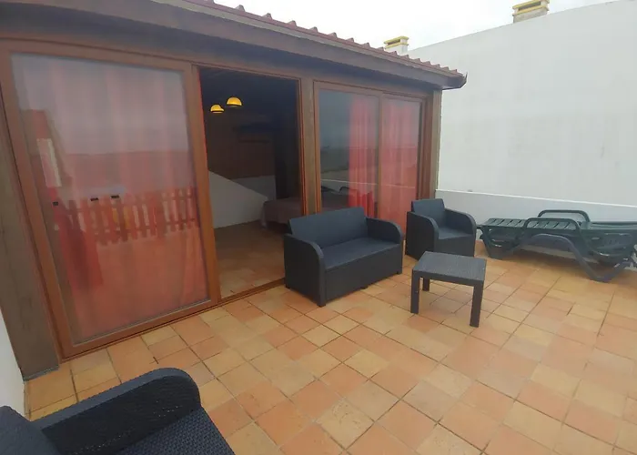 בית הארחה The Wave בליאל